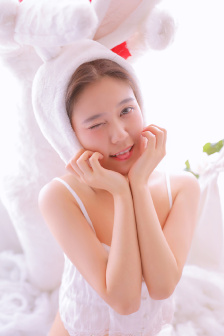 撕美女衣服bd