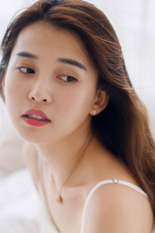 美女被打光屁屁视频